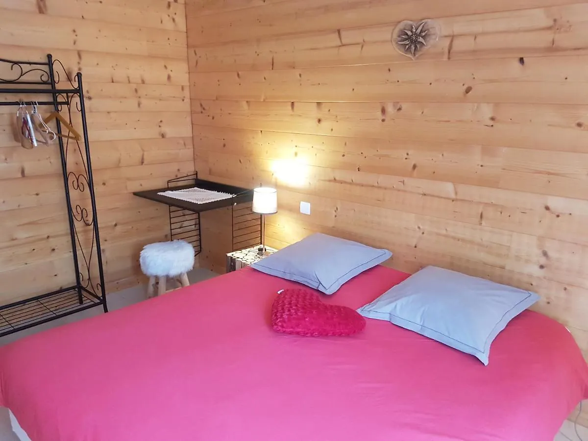 Chalet Les Aigles Bed and Breakfast Saint-Sixt 0*,  Frankrijk