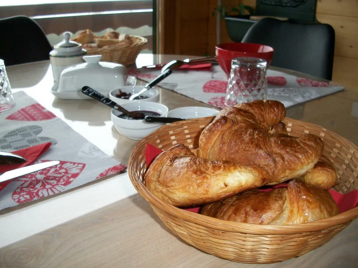 Chalet Les Aigles Bed and Breakfast Saint-Sixt Bed & Breakfast